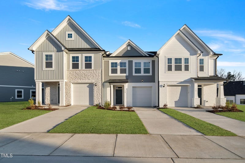 520 Eversden Dr, Zebulon, NC 27597