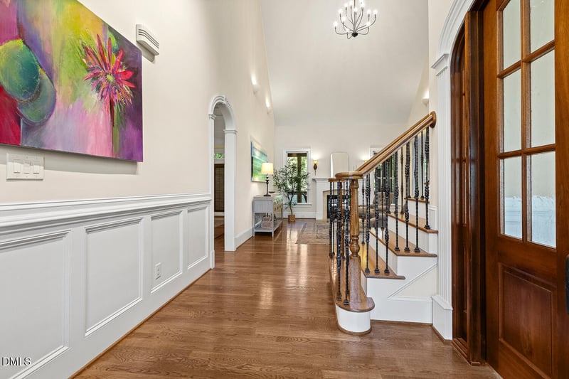 520 Foxdale Ridge Dr, Cary, NC 27519