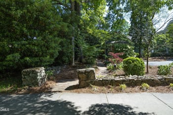 520 E Franklin St, Chapel Hill, NC 27514