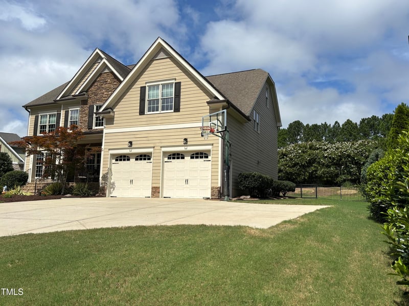 520 Hallburg Ct, Wake Forest, NC 27587