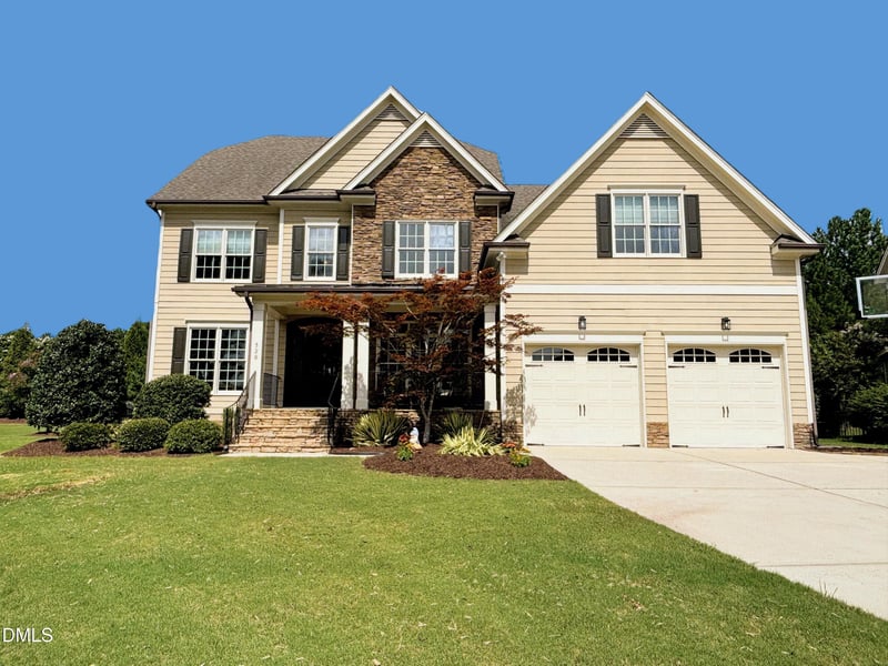 520 Hallburg Ct, Wake Forest, NC 27587