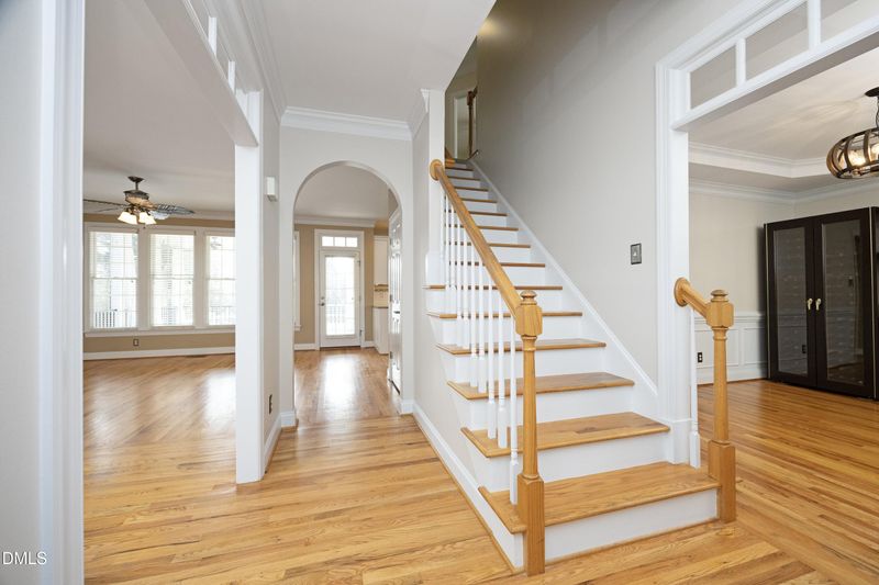 520 Highgrove Dr, Chapel Hill, NC 27516