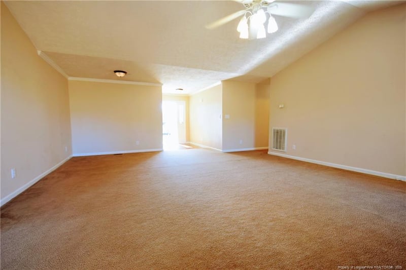520 Killeen Rd, Fayetteville, NC 28303