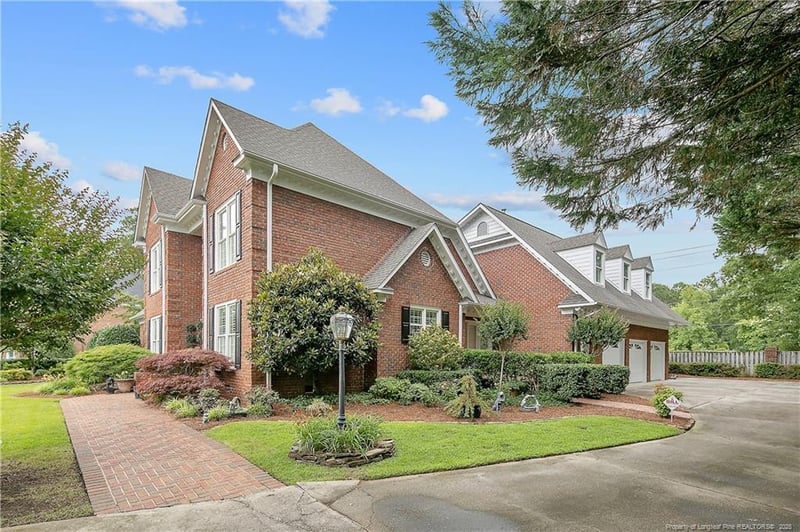 520 Levenhall Dr, Fayetteville, NC 28314