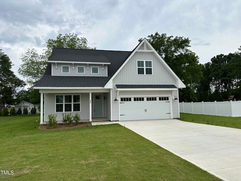 520 Lincoln St, Benson, NC 27504