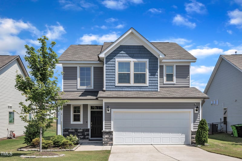 520 Oak Holly Ln, Zebulon, NC 27597