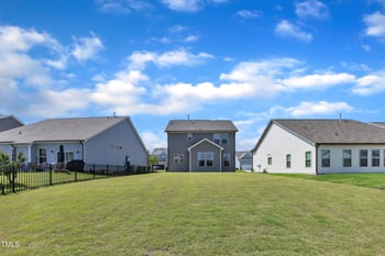 520 Oak Holly Ln, Zebulon, NC 27597
