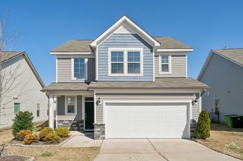 520 Oak Holly Ln, Zebulon, NC 27597