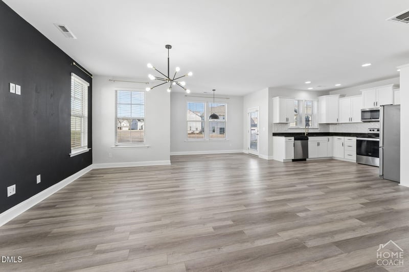 520 Oak Holly Ln, Zebulon, NC 27597