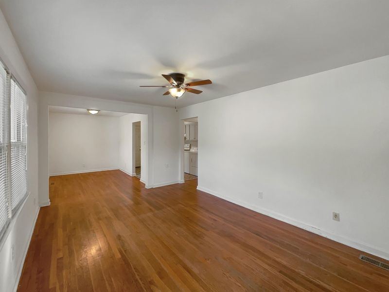 520 Parnell Dr, Raleigh, NC 27610
