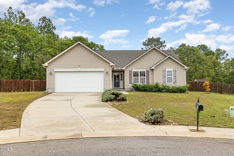 520 Polygon Pl, Fayetteville, NC 28306