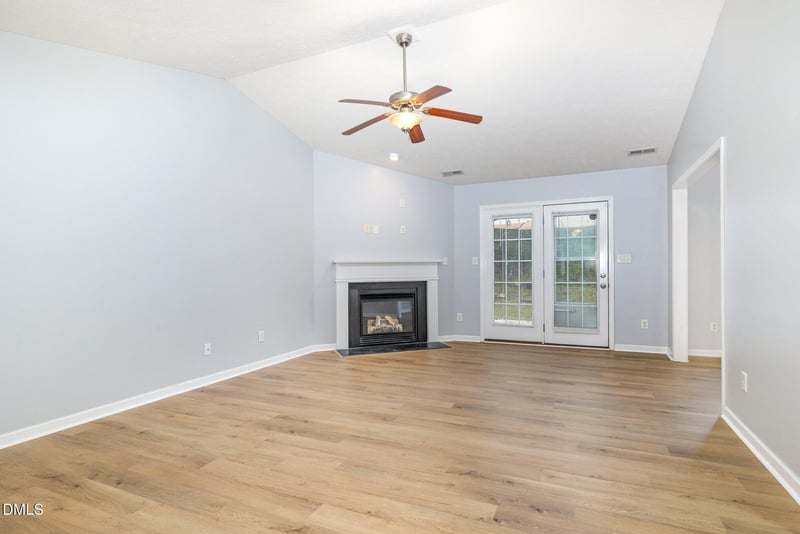 520 Polygon Pl, Fayetteville, NC 28306
