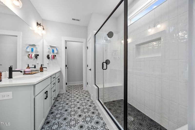 520 Roycroft Dr, Wake Forest, NC 27587