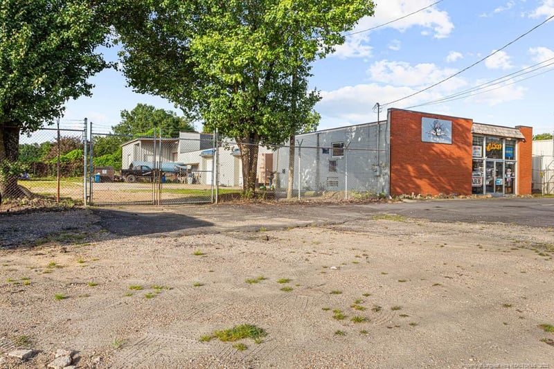 520 Russell St, Fayetteville, NC 28301
