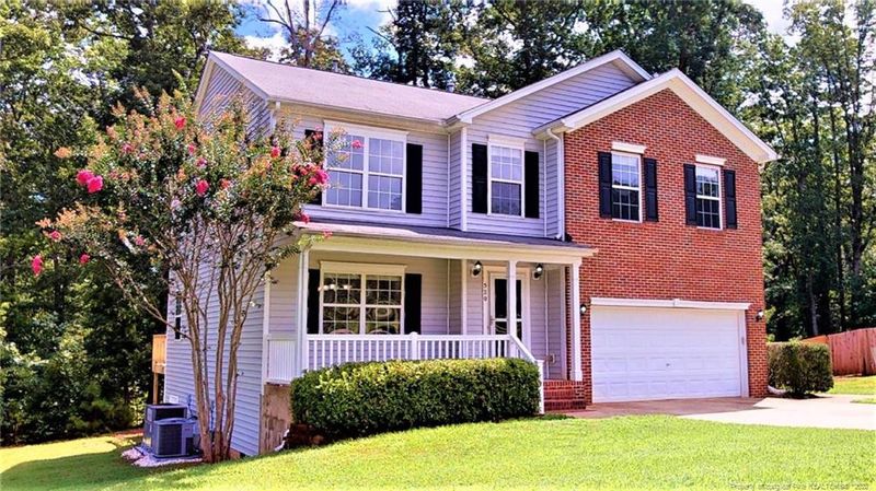 520 Snow Cir, Sanford, NC 27330