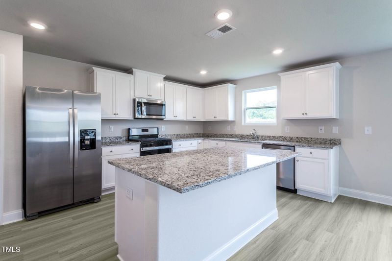 520 Southwick Pl, Mebane, NC 27302