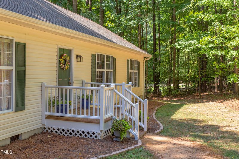 520 Vickers Rd, Chapel Hill, NC 27517