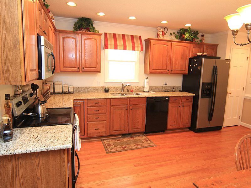 520 Willow Winds Dr, Raleigh, NC 27603