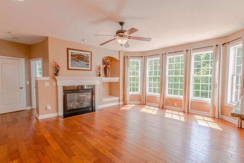 5200 Bartons Enclave Ln, Raleigh, NC 27613