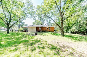 5200 Bayleaf Dr, Fayetteville, NC 28304