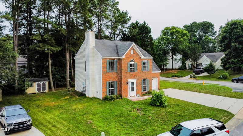 5200 Fieldwood Ct, Raleigh, NC 27616