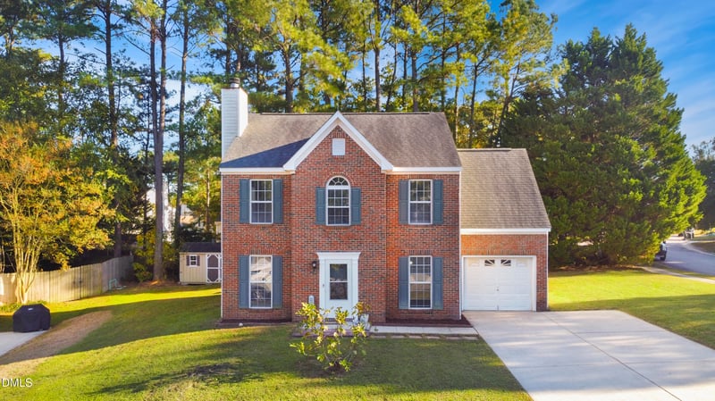 5200 Fieldwood Ct, Raleigh, NC 27616