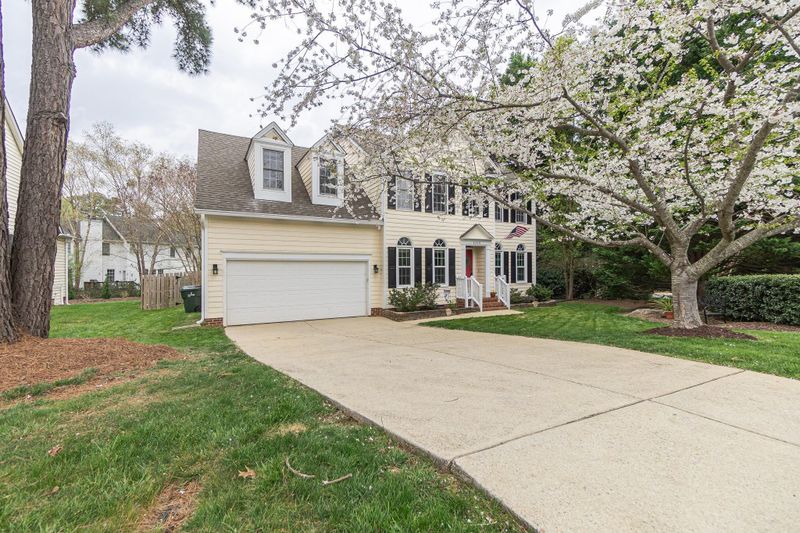 5200 Harrington Grove Dr, Raleigh, NC 27613