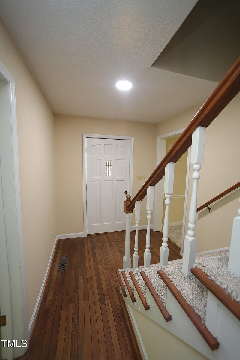 5200 Lorbacher Rd, Apex, NC 27539