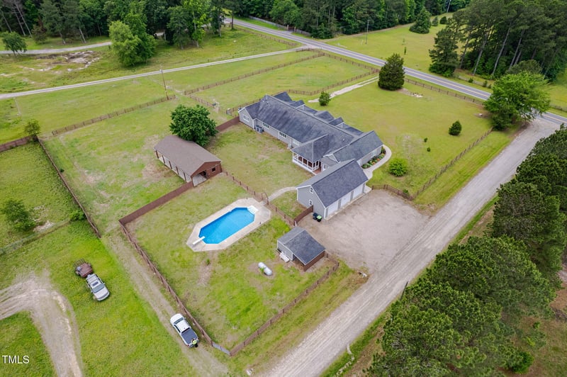 5200 Pulley Town Rd, Zebulon, NC 27597