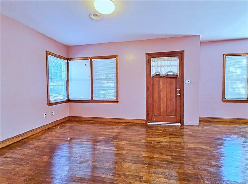 5200 Spruce Dr, Fayetteville, NC 28304