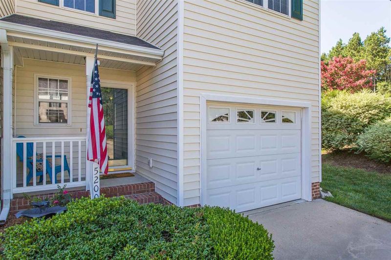 5200 Tanglewood Creek Ct, Raleigh, NC 27610