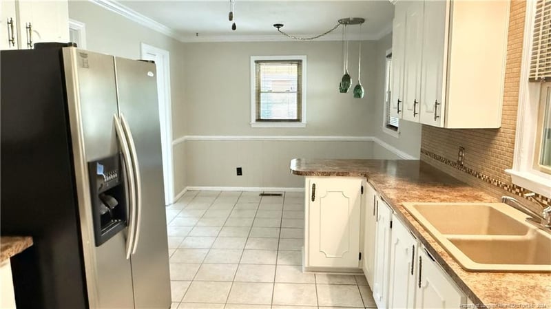 5201 Bayleaf Dr, Fayetteville, NC 28304