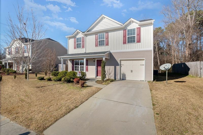 5201 Carnelian Dr, Raleigh, NC 27610
