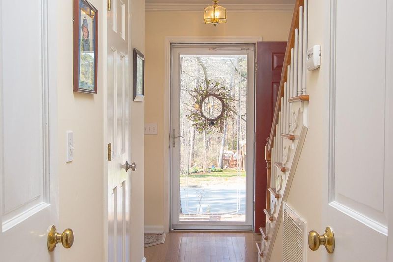 5201 Fortunes Ridge Dr, Durham, NC 27713