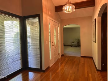 5201 Pine Dr, Raleigh, NC 27606