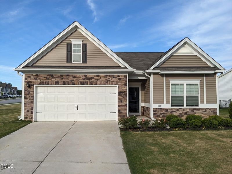 5201 Trilogy Farm Dr, Raleigh, NC 27603