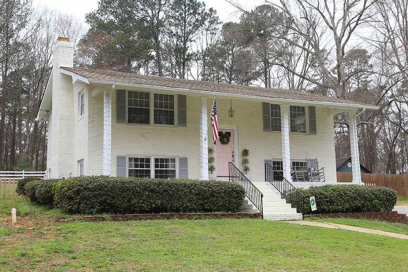 5202 Olive Rd, Raleigh, NC 27606