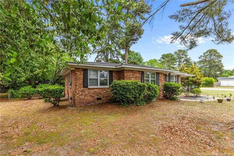 5202 Pala Verde Dr, Fayetteville, NC 28304