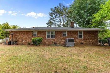 5202 Pala Verde Dr, Fayetteville, NC 28304