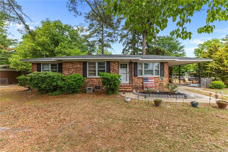 5202 Pala Verde Dr, Fayetteville, NC 28304