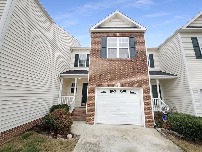 5202 Tanglewood Creek Ct, Raleigh, NC 27610