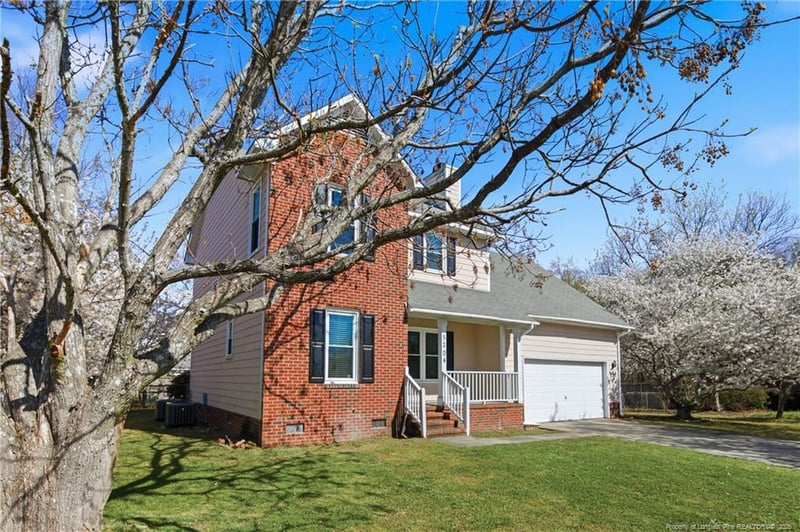 5204 Ballentine St, Hope Mills, NC 28348