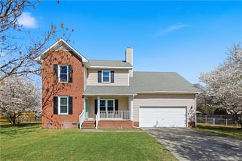 5204 Ballentine St, Hope Mills, NC 28348