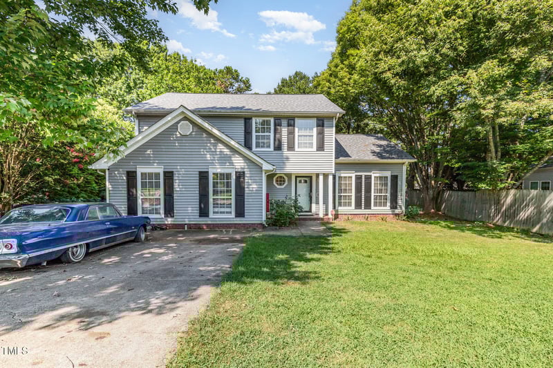5204 Bentgrass Dr, Raleigh, NC 27610