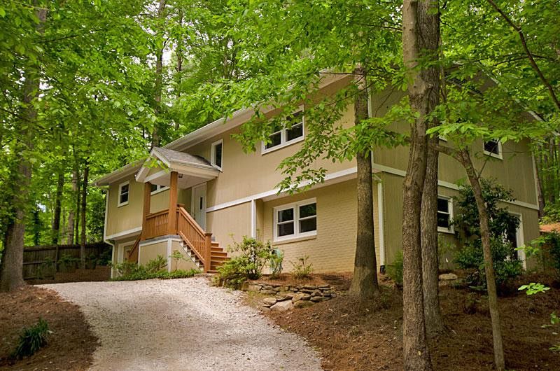 5204 Hills Dr, Raleigh, NC 27612