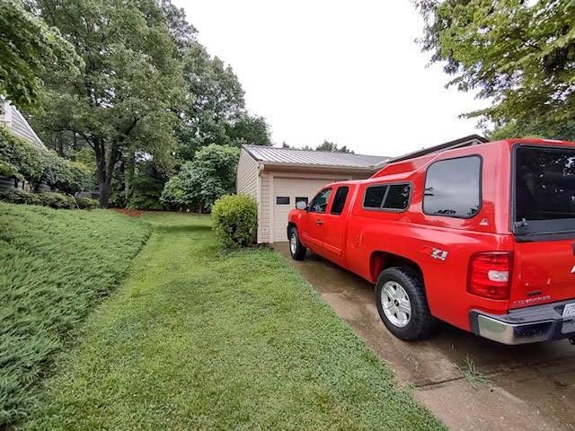 5204 Round Hill Ln, Raleigh, NC 27616