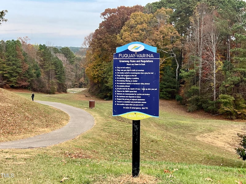 5205 Crooked Bluff Ln, Fuquay Varina, NC 27526