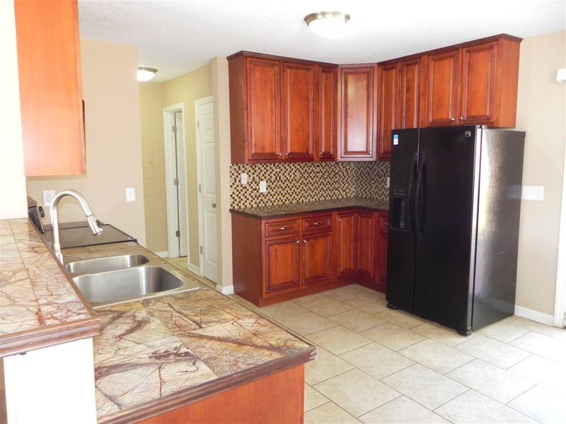 5205 Marthonna Way, Raleigh, NC 27616