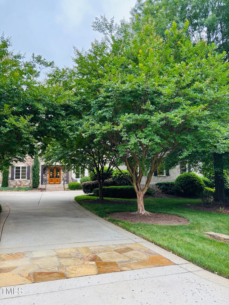 5205 Newstead Manor Ln, Raleigh, NC 27606