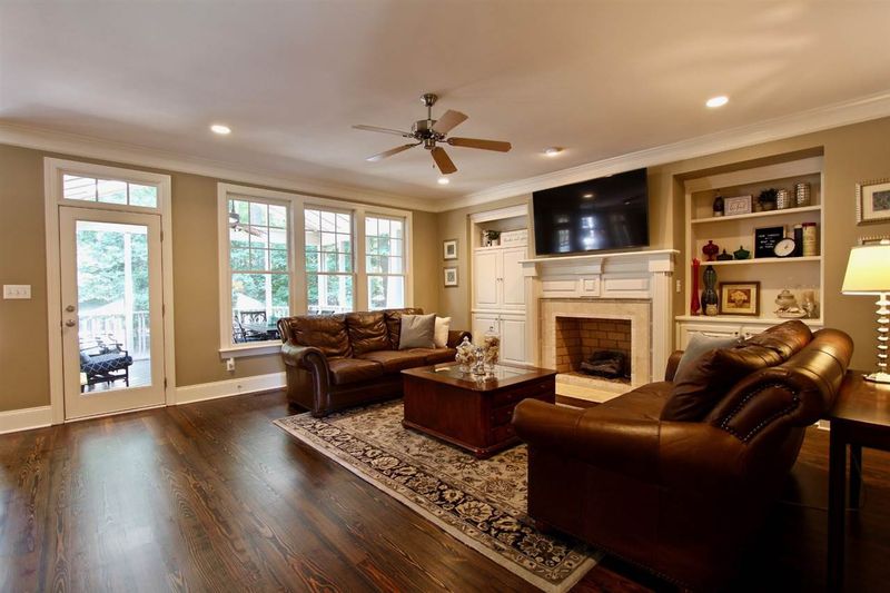 5205 Rathkeale Ct, Holly Springs, NC 27540